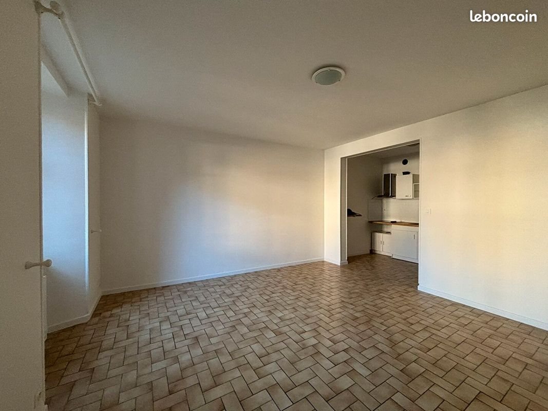 Appartement à louer, 48m², Espalion