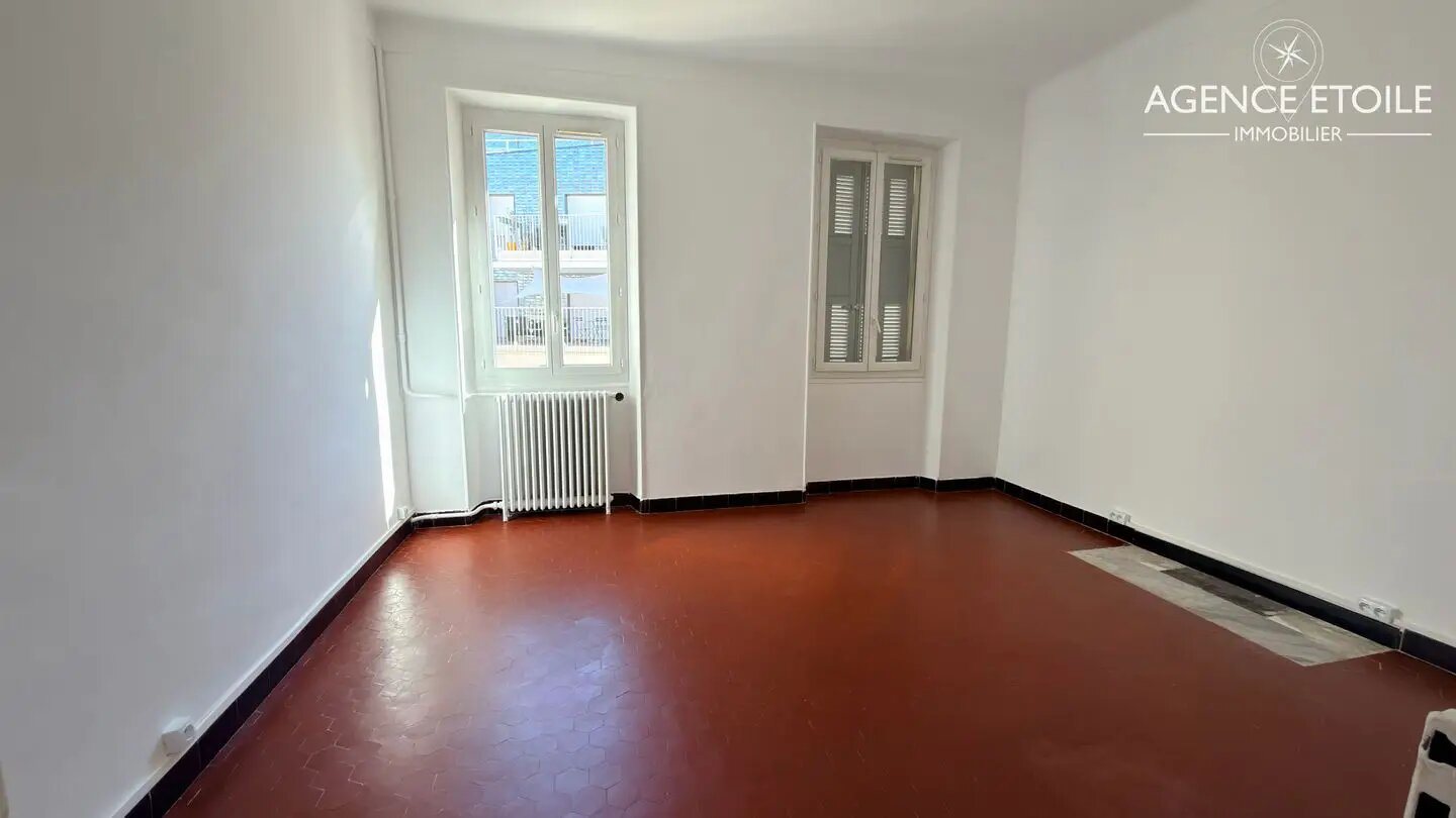 Appartement à louer, 70m², Marseille 8ème