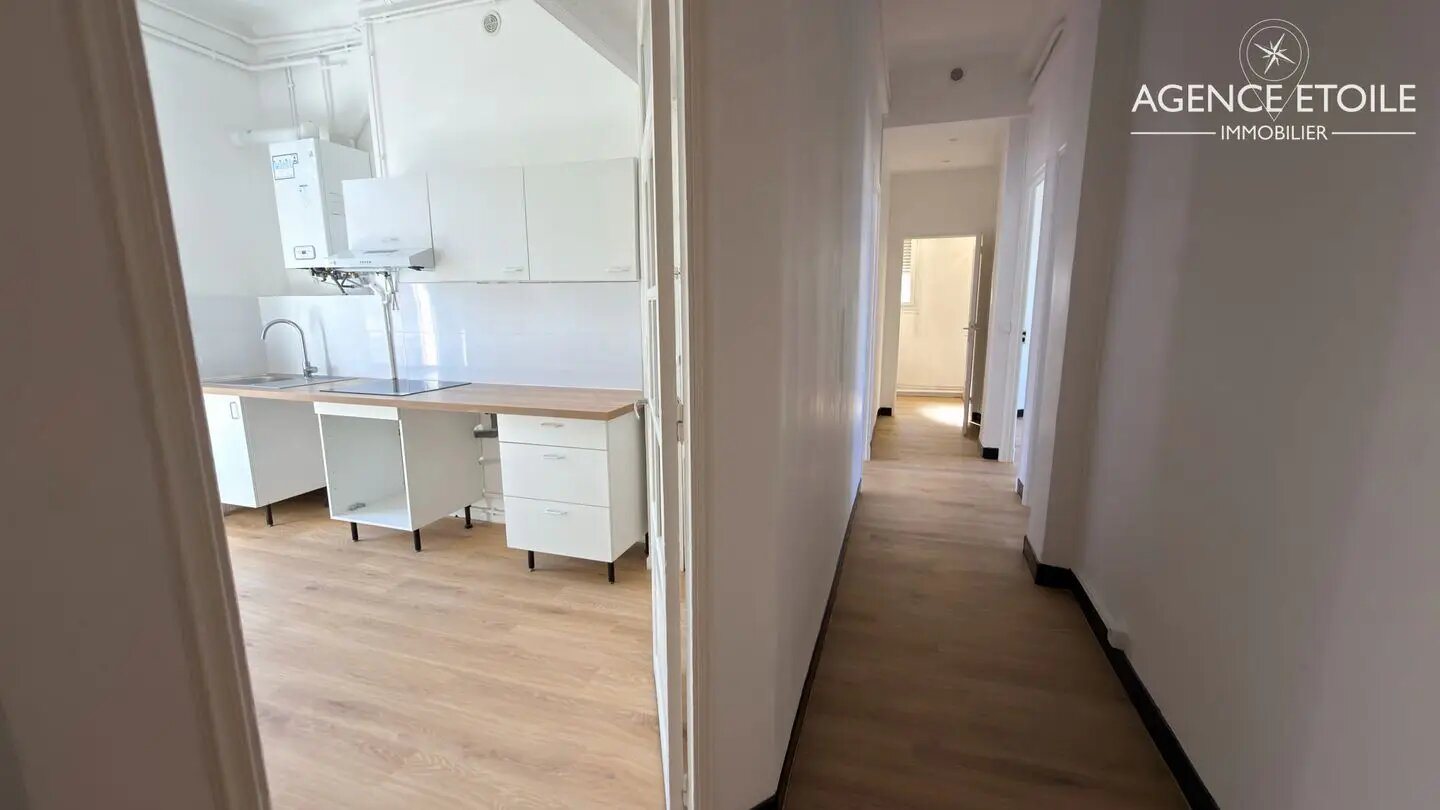Appartement à louer, 70m², Marseille 8ème