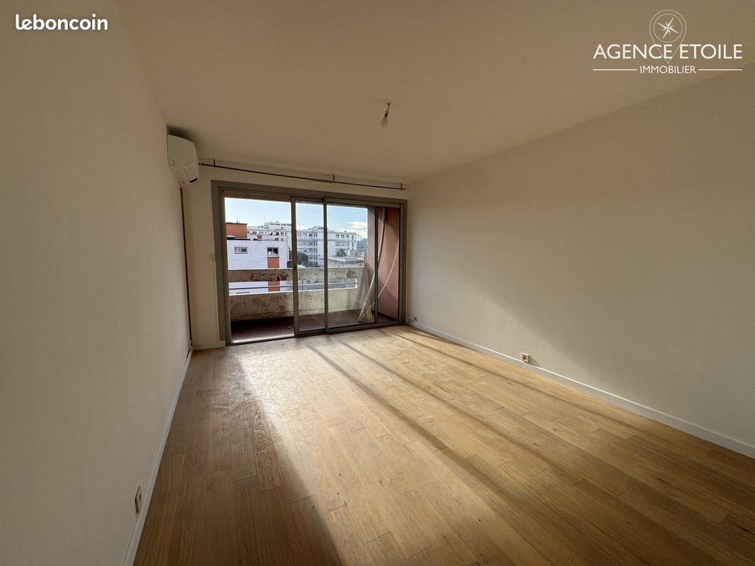Appartement à louer, 24m², Marseille 8ème
