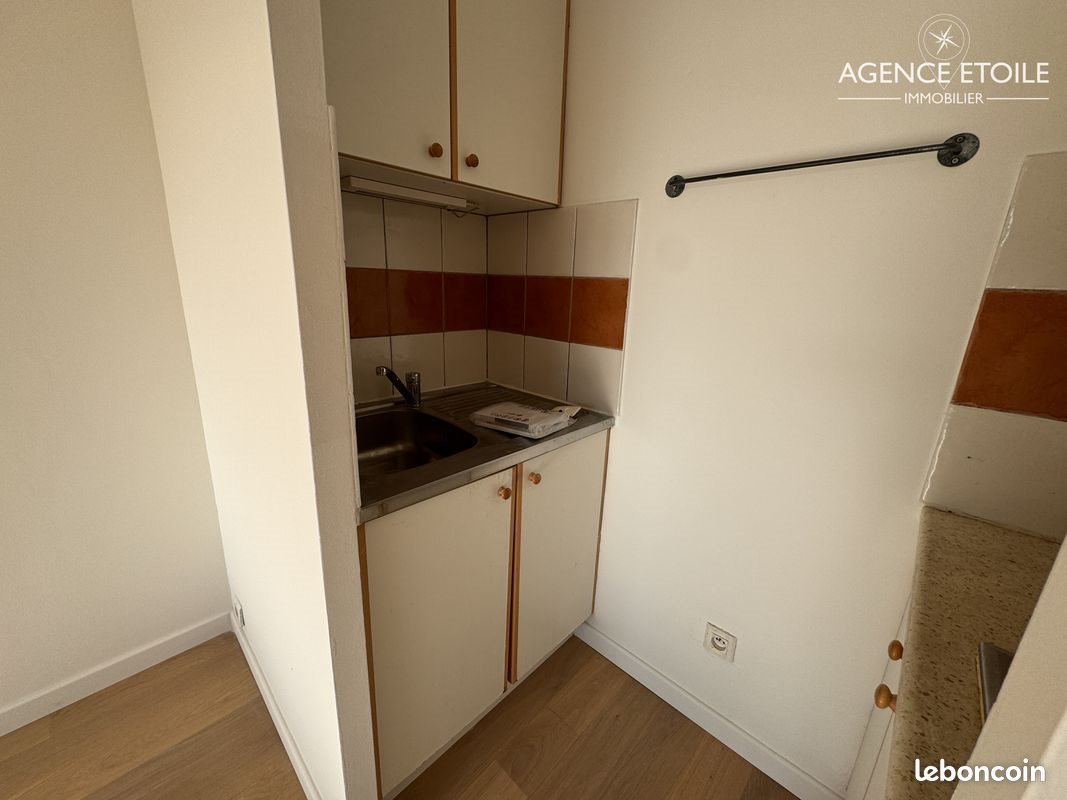 Appartement à louer, 24m², Marseille 8ème