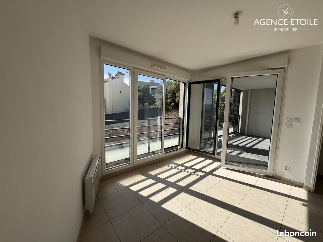 Appartement à louer, 40m², Marseille 8ème