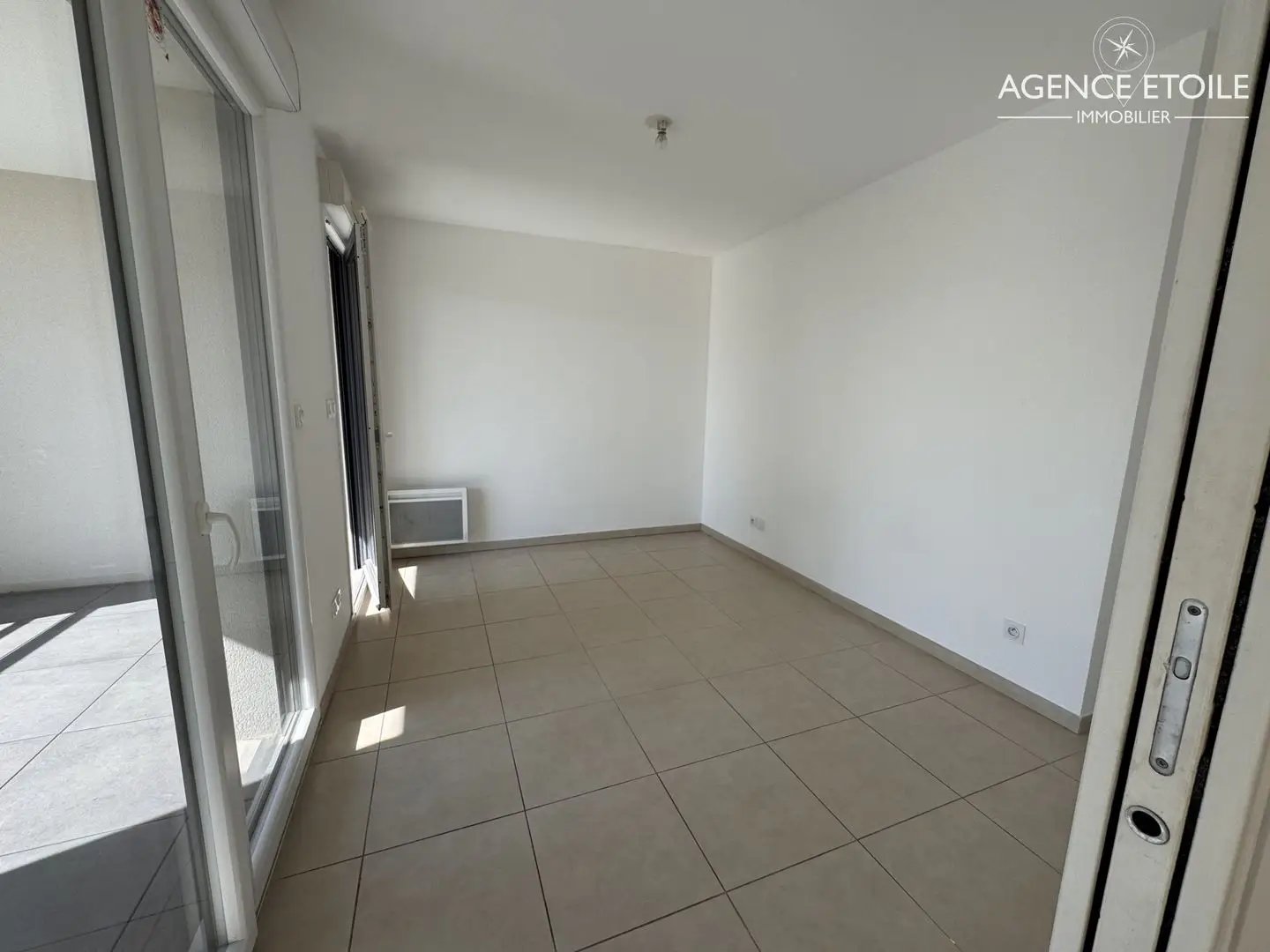 Appartement à louer, 40m², Marseille 8ème