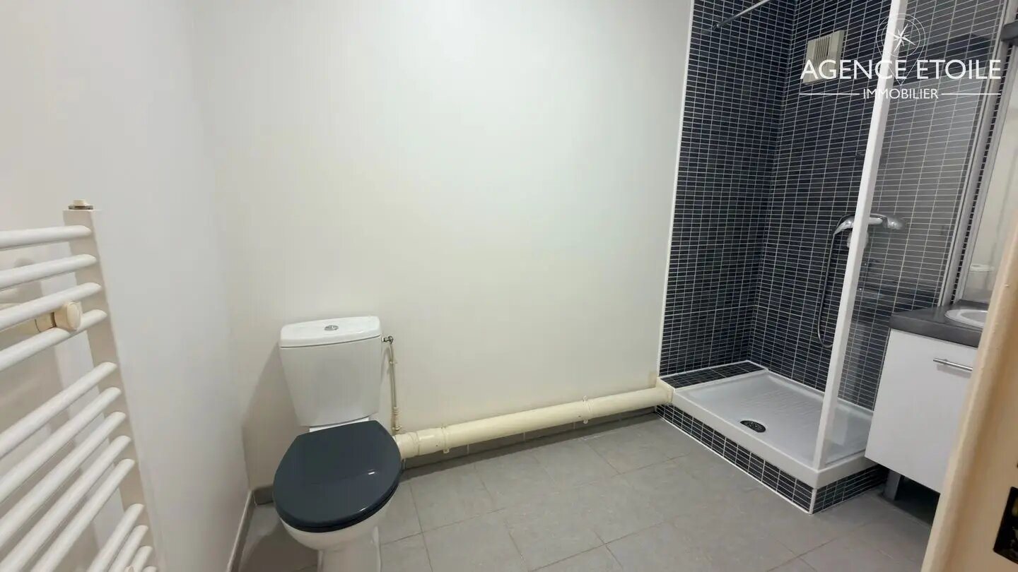 Appartement à louer, 35m², Marseille 8ème