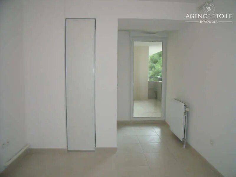 Appartement à louer, 35m², Marseille 8ème