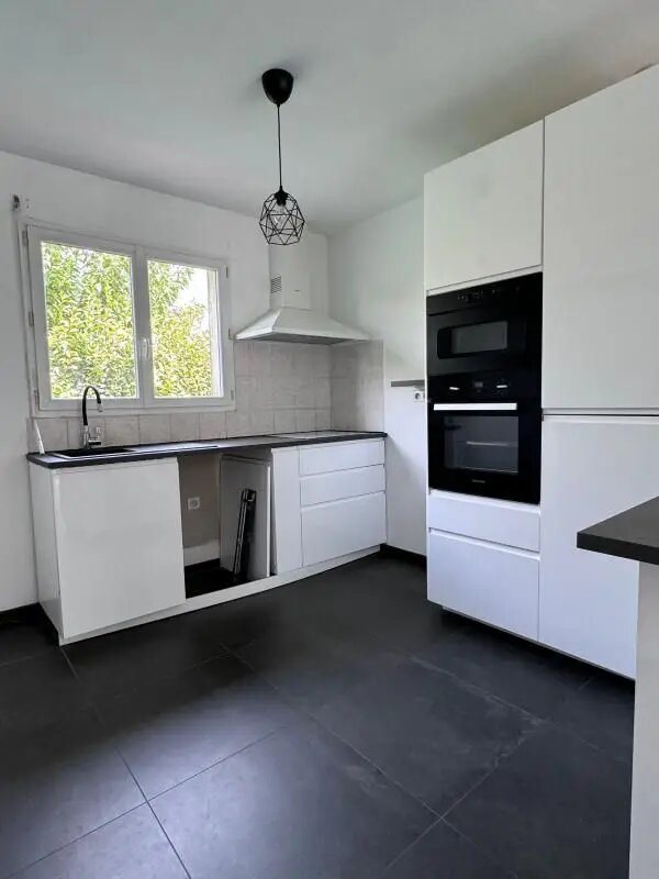 Maison à louer, 114m², Saint-Paul-et-Valmalle