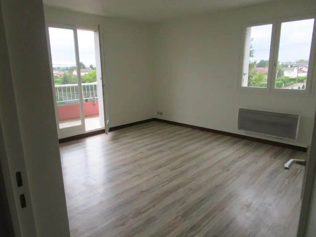 Appartement à louer, 60m², Vonnas
