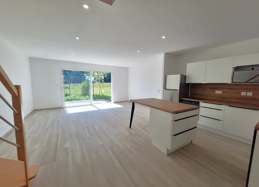 Maison à louer, 92m², Médis