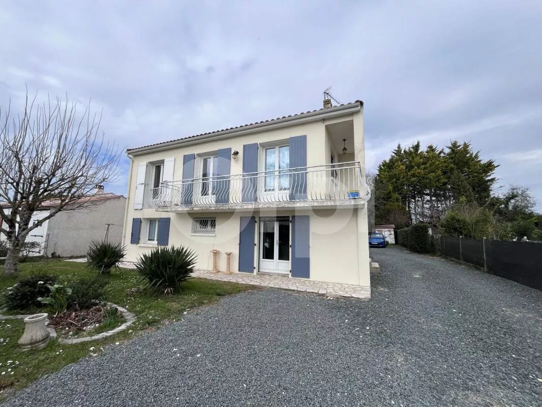 Maison à vendre, 114m², Semussac