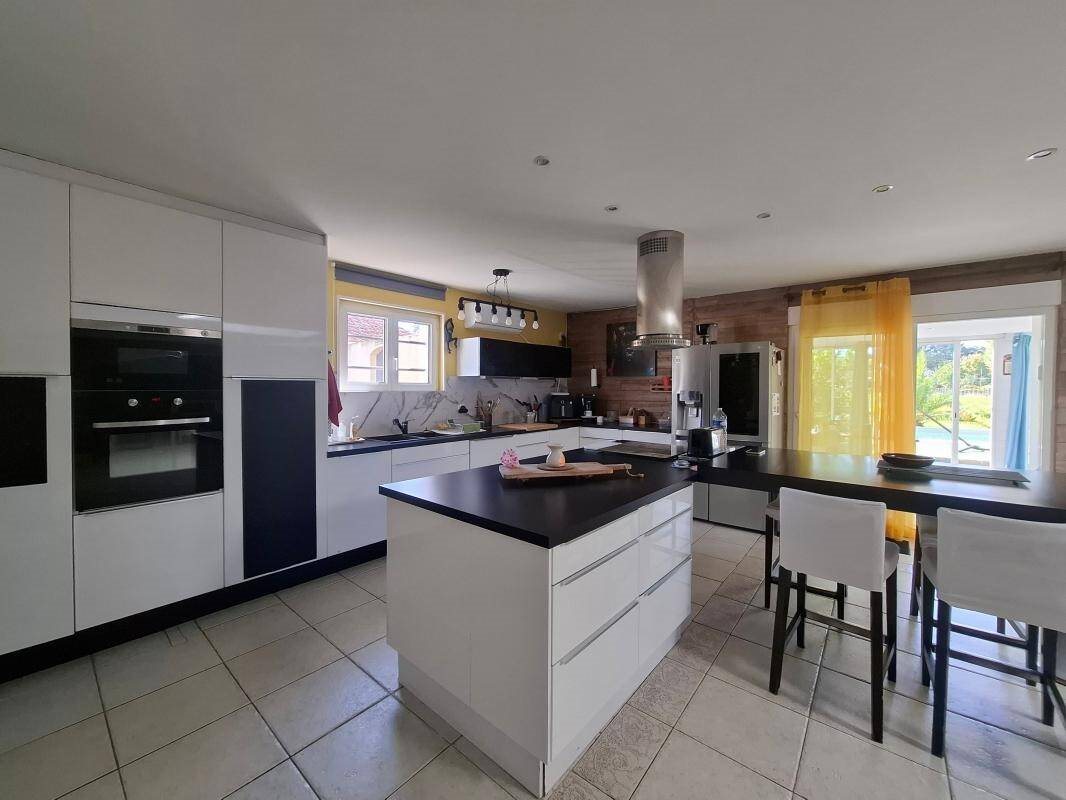 Maison à vendre, 180m², Saujon