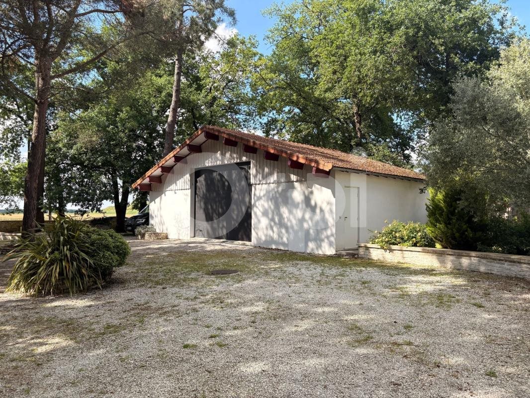 Maison à vendre, 273m², Saint-Romain-de-Benet