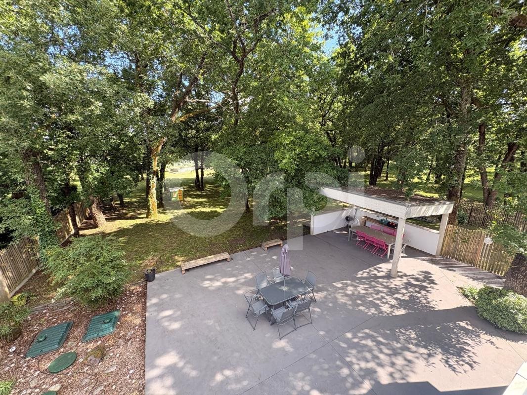 Maison à vendre, 273m², Saint-Romain-de-Benet