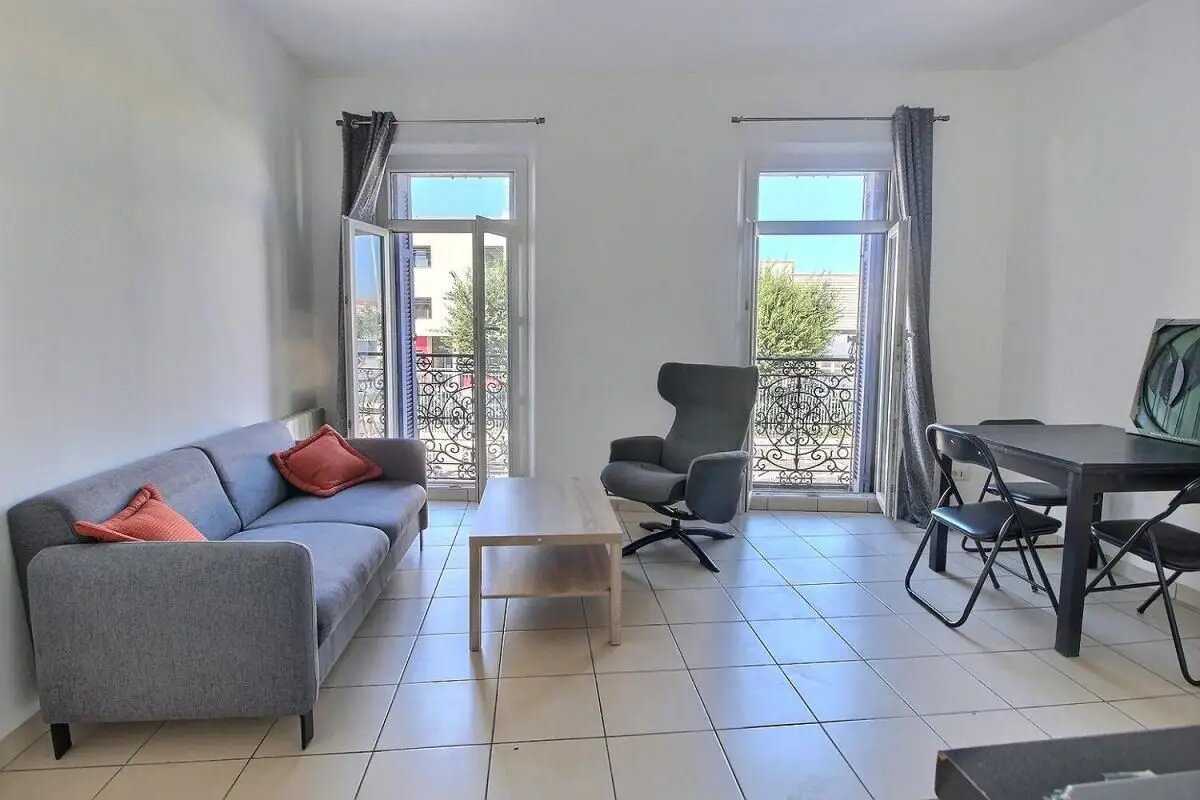 Appartement à louer, 35m², Marseille 10ème