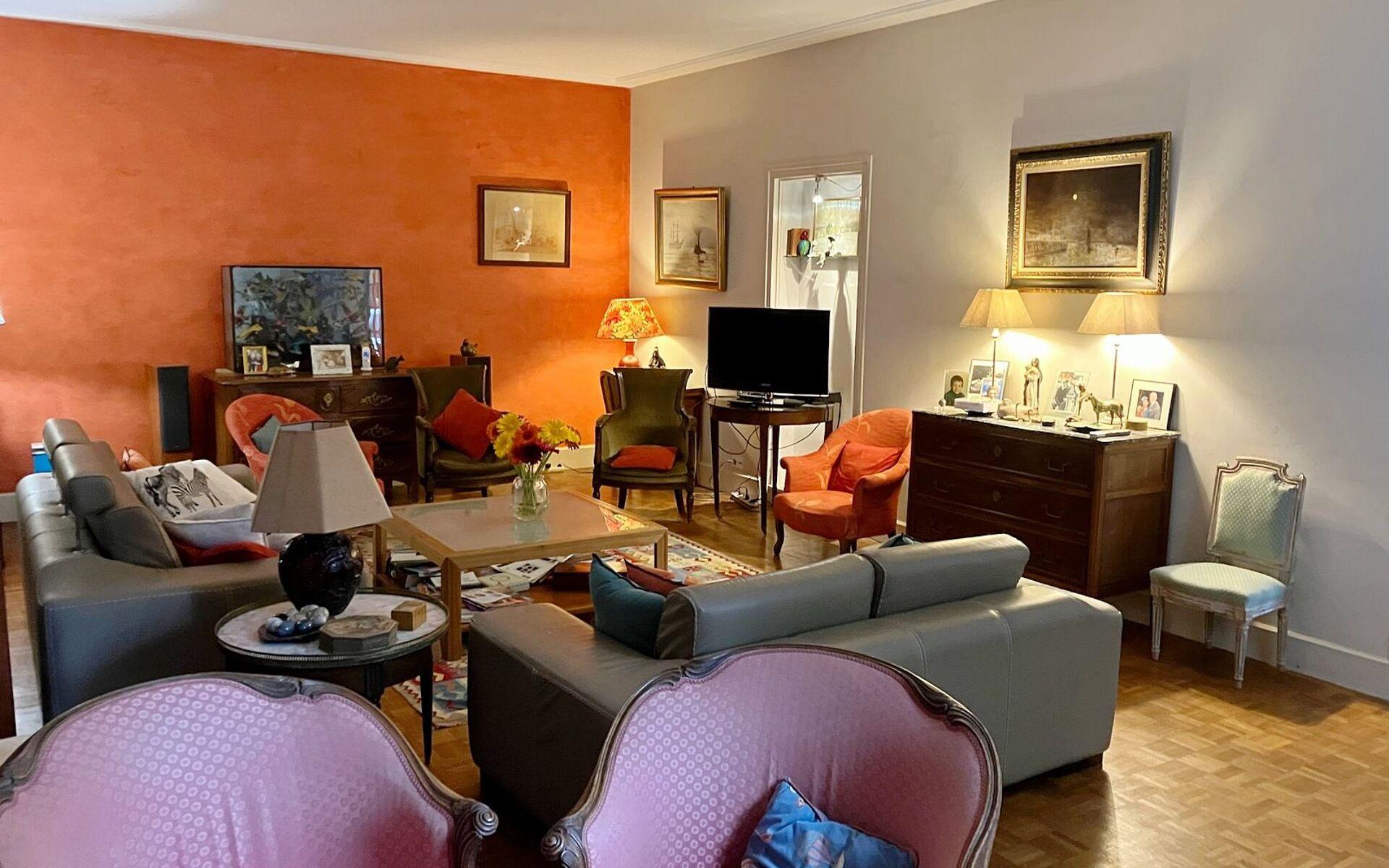 Maison à vendre, 320m², Touvre