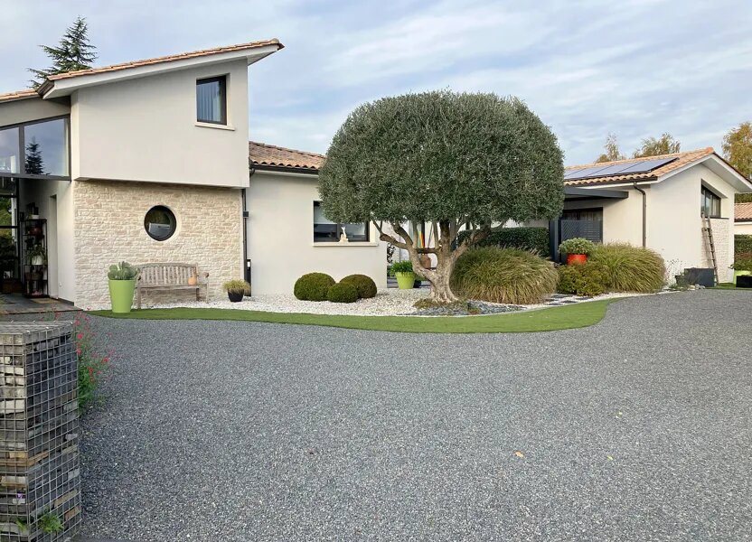 Maison à vendre, 205m², Saint-Yrieix-sur-Charente