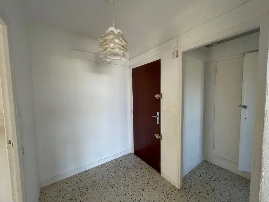 Appartement à louer, 71m², Marseille 8ème