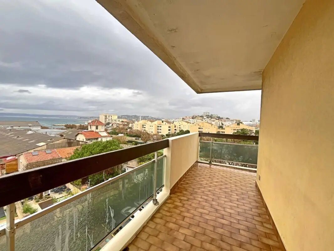 Appartement à louer, 57m², Marseille 8ème