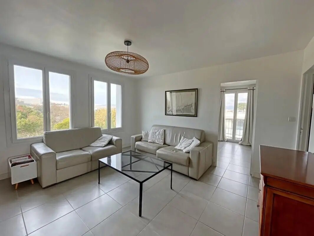 Appartement à louer, 57m², Marseille 8ème