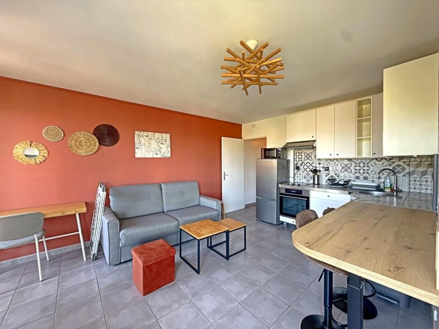 Appartement à louer, 38m², Marseille 8ème
