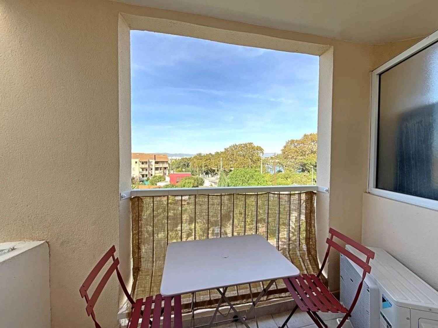 Appartement à louer, 38m², Marseille 8ème