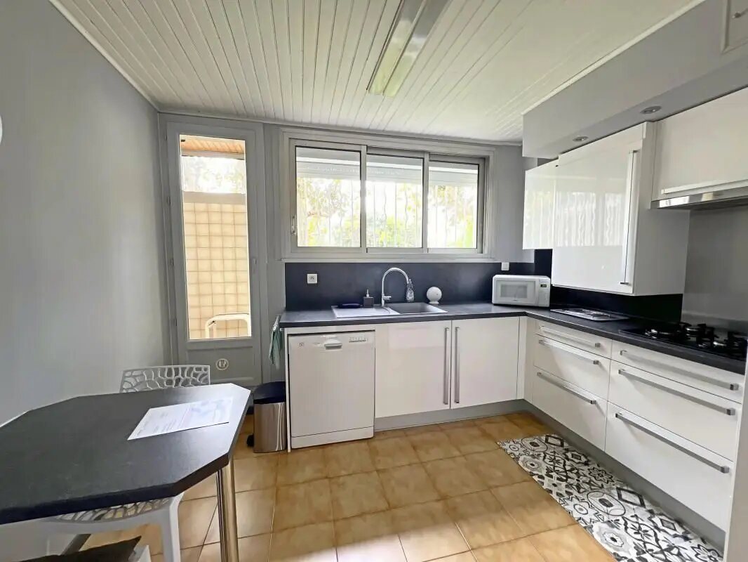 Appartement à louer, 55m², Marseille 8ème