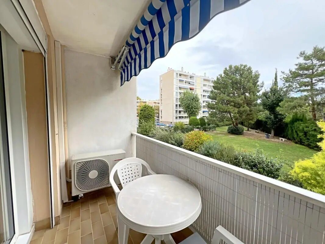 Appartement à louer, 55m², Marseille 8ème