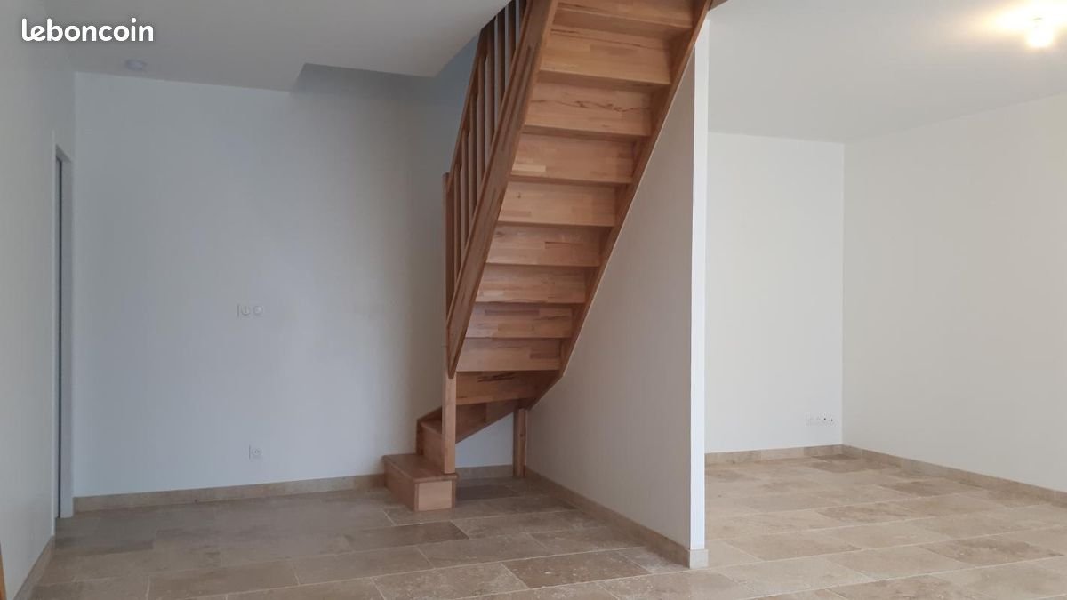 Maison à louer, 74m², Arbanats