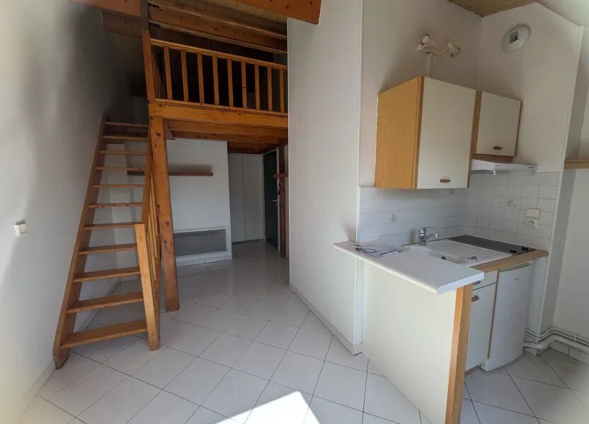 Appartement à louer, 15m², La Rochelle