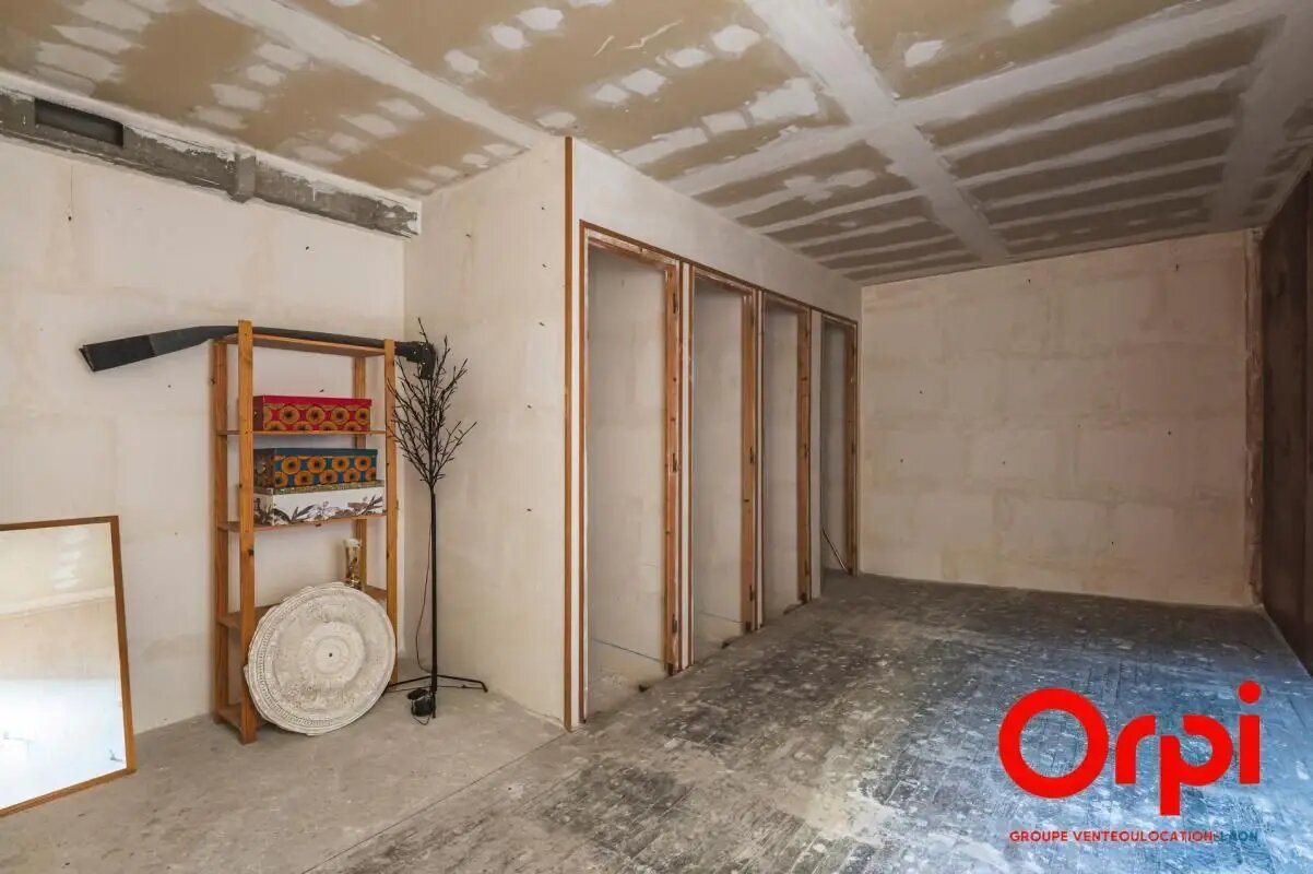 Maison à vendre, 680m², La Fère