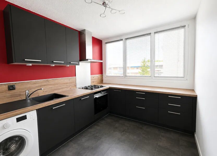 Appartement à louer, 76m², Pessac