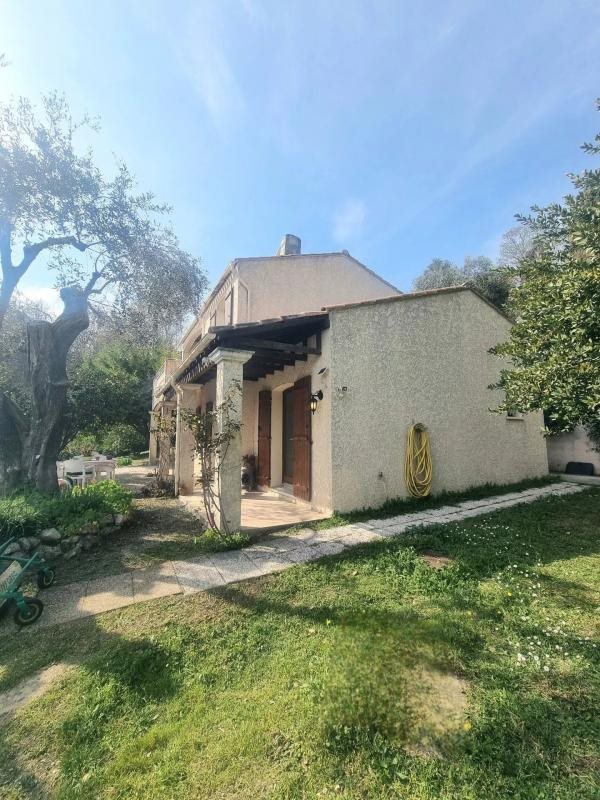 Maison à vendre, 122m², Carros