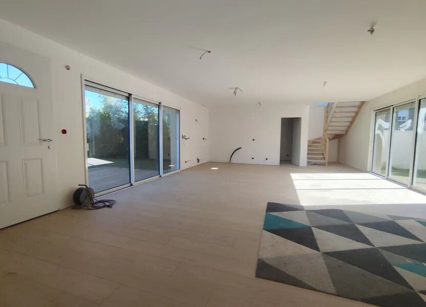 Maison à vendre, 120m², La Boisse