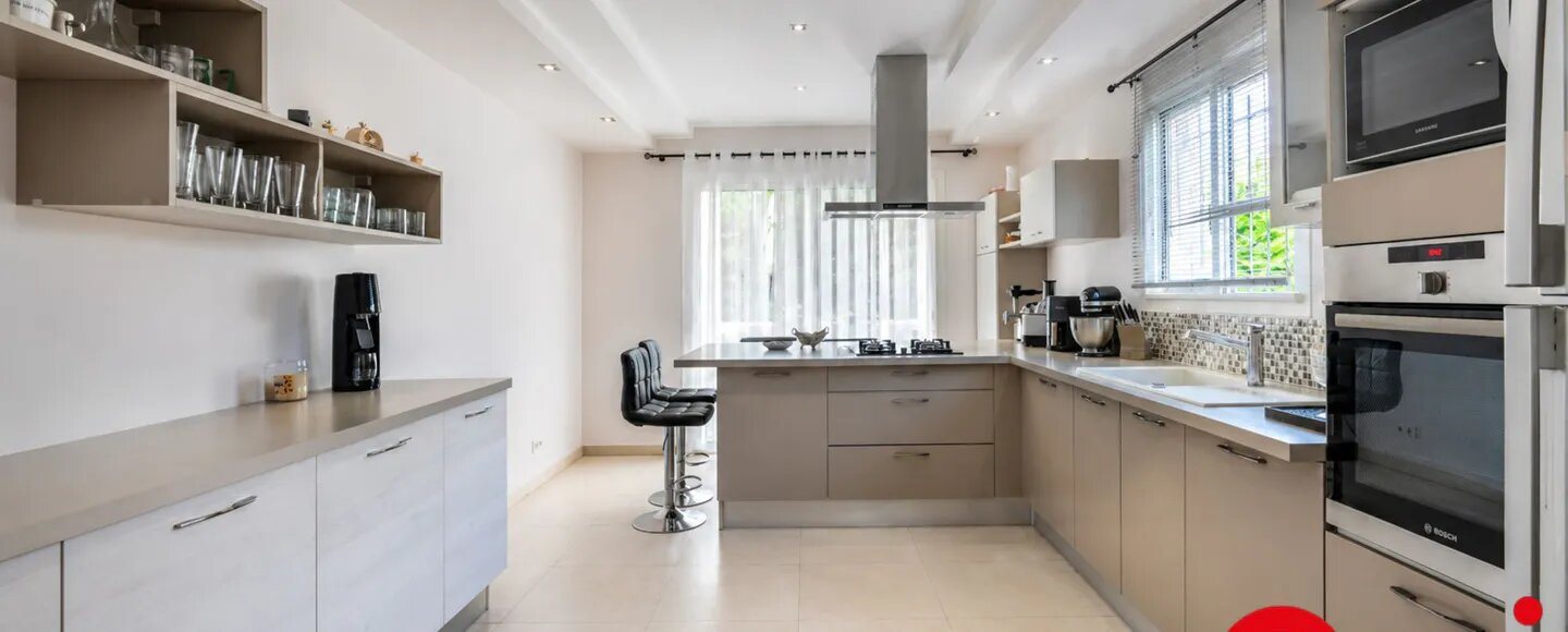 Maison à vendre, 184m², La Boisse