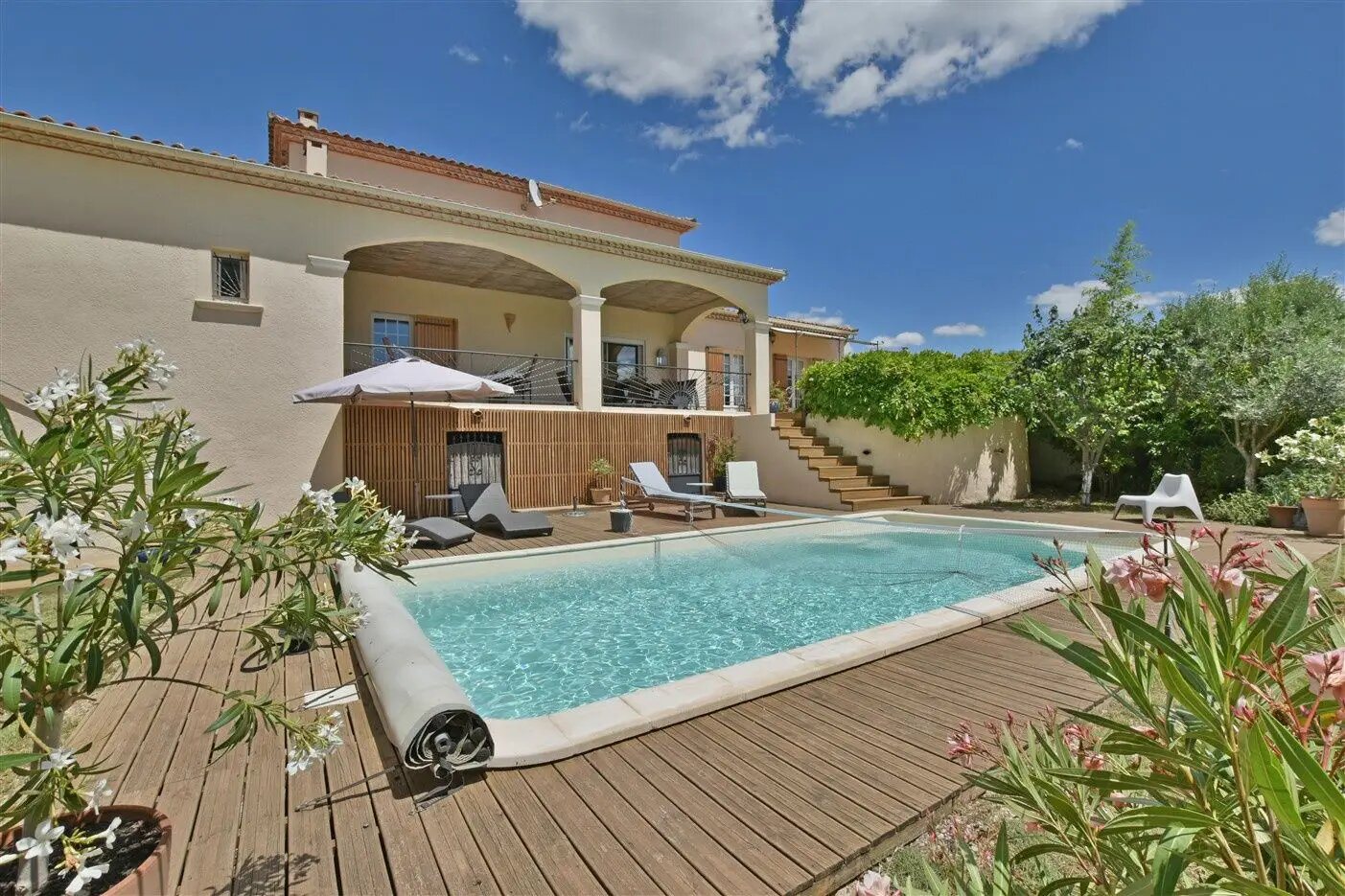 Maison à vendre, 211m², Nages-et-Solorgues