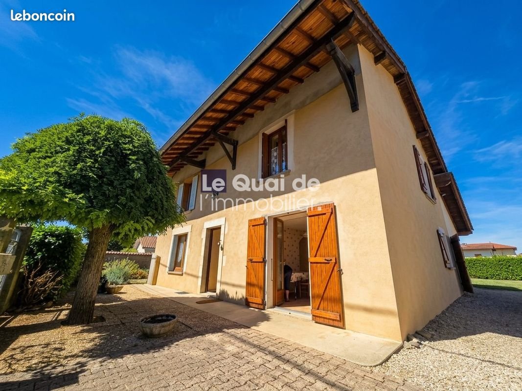 Maison à vendre, 115m², Brézins