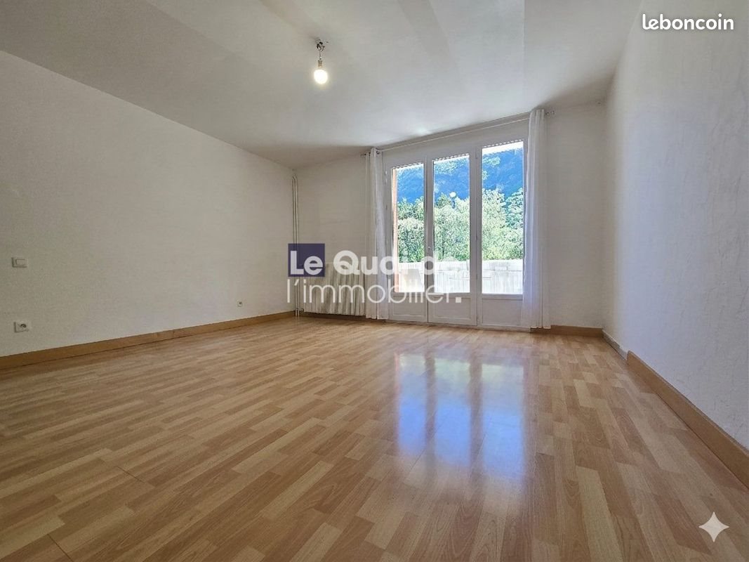 Appartement à vendre, 69m², Saint-Egrève