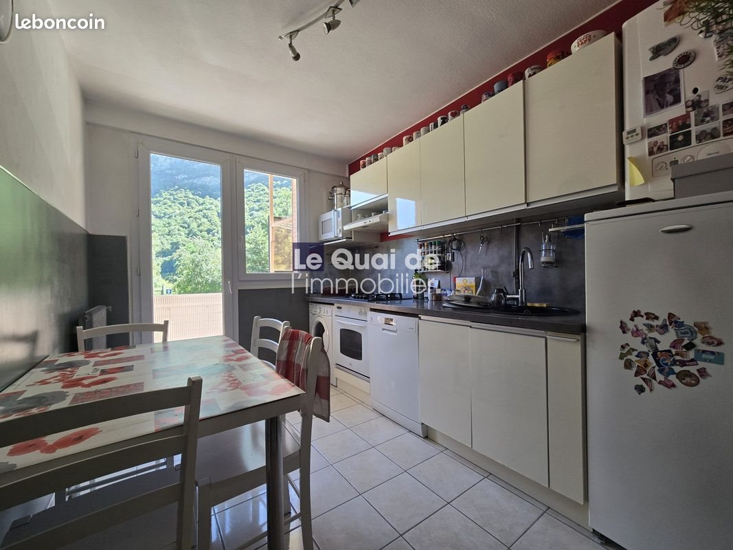 Appartement à vendre, 69m², Saint-Egrève