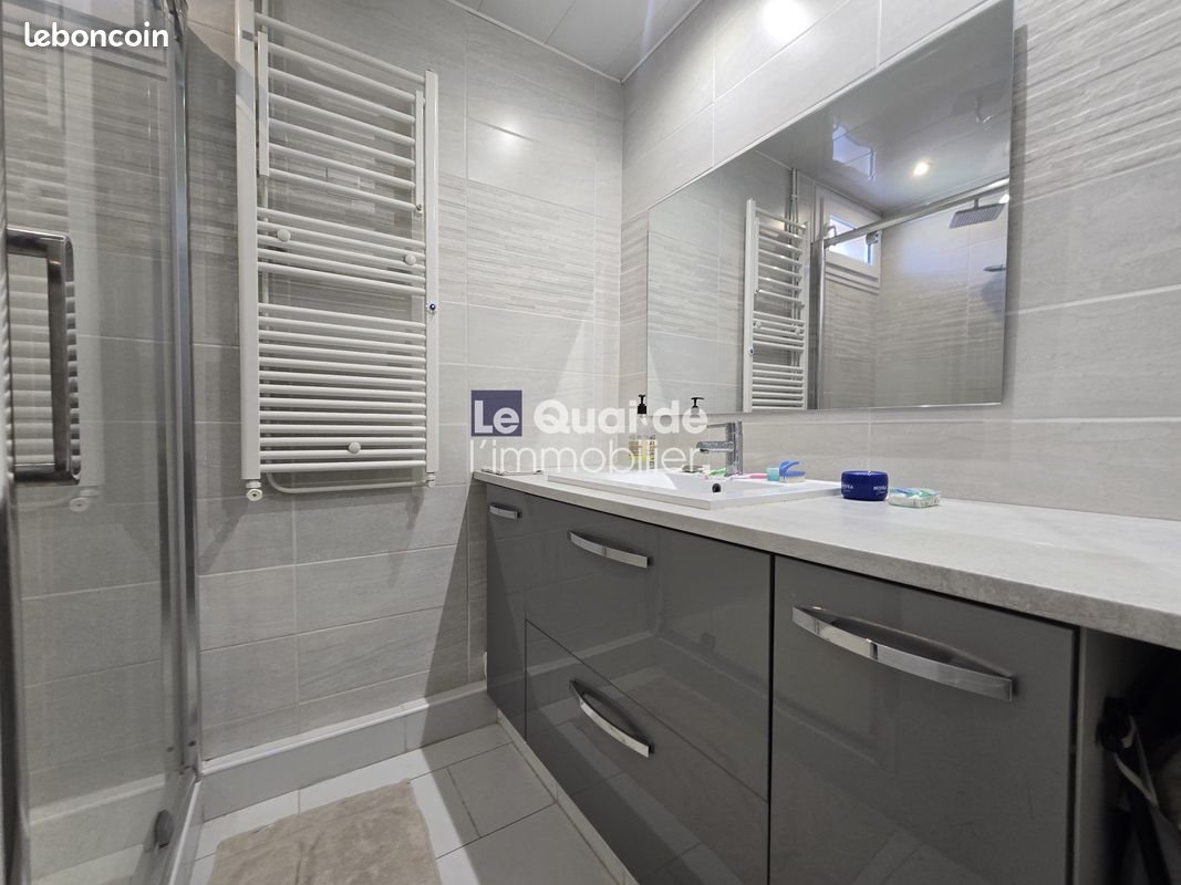 Appartement à vendre, 69m², Saint-Egrève