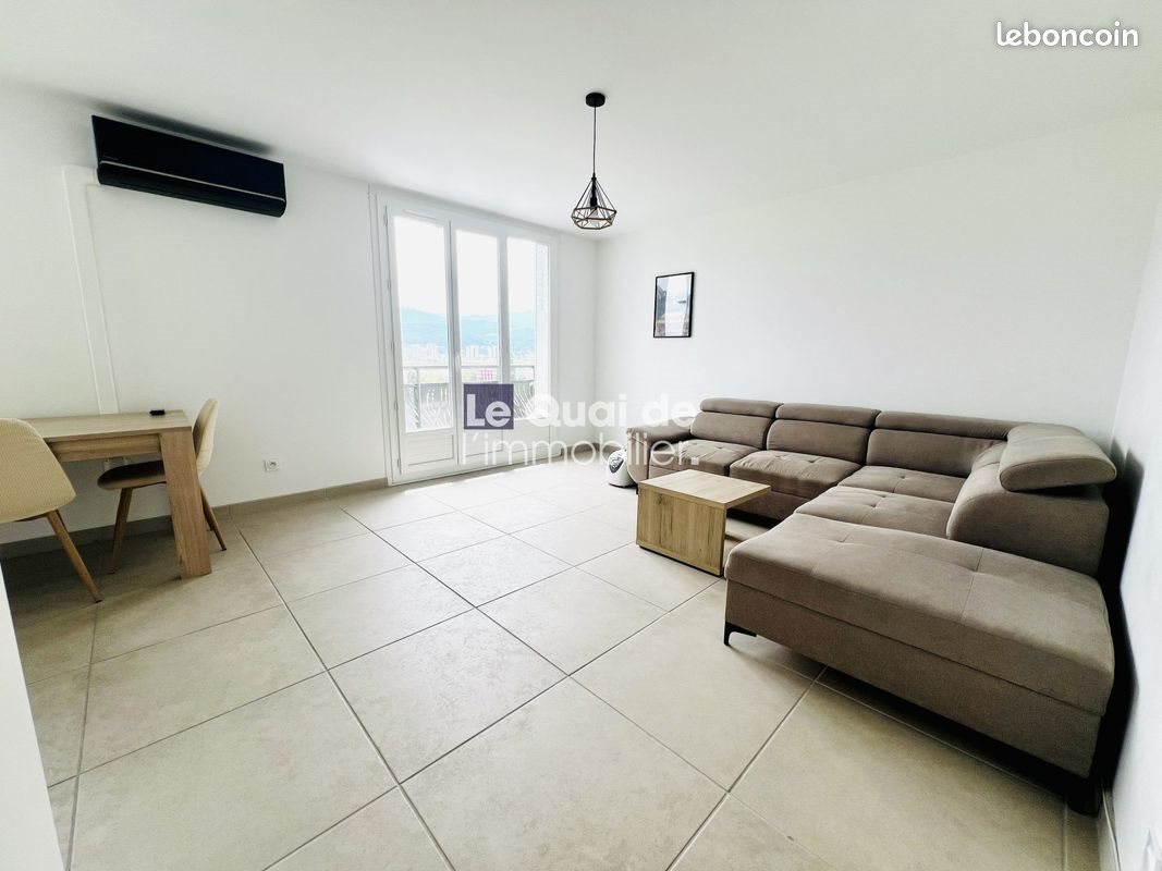 Appartement à louer, 69m², Grenoble