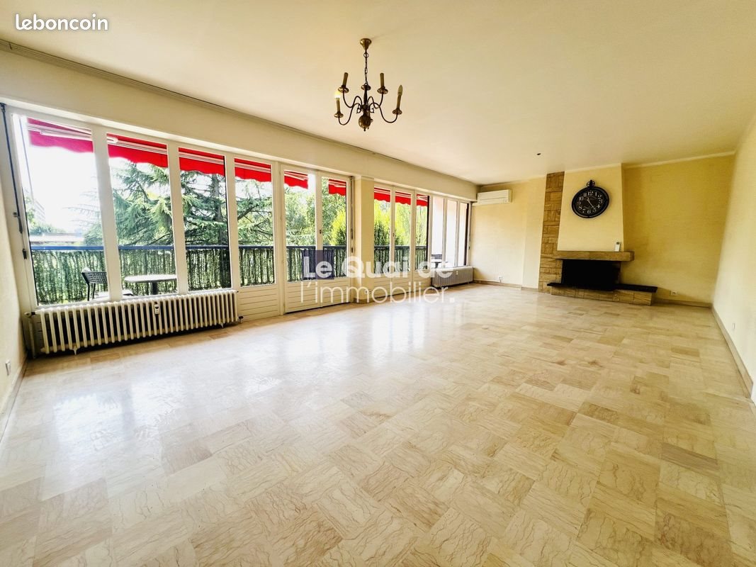 Appartement à louer, 130m², Echirolles