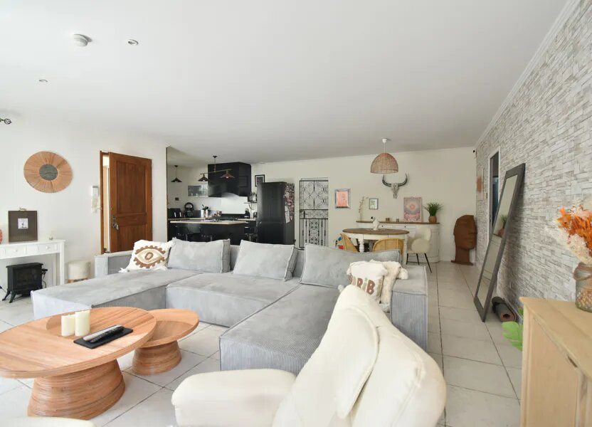 Maison à vendre, 160m², Villieu-Loyes-Mollon