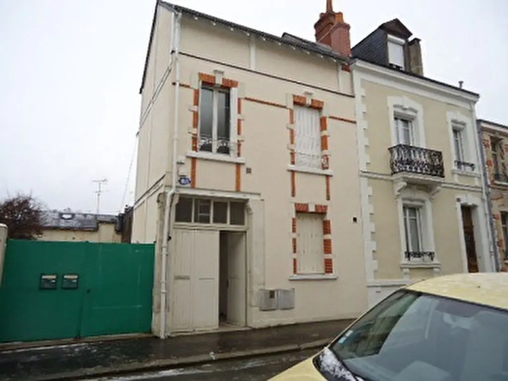 Maison à louer, 111m², Tours