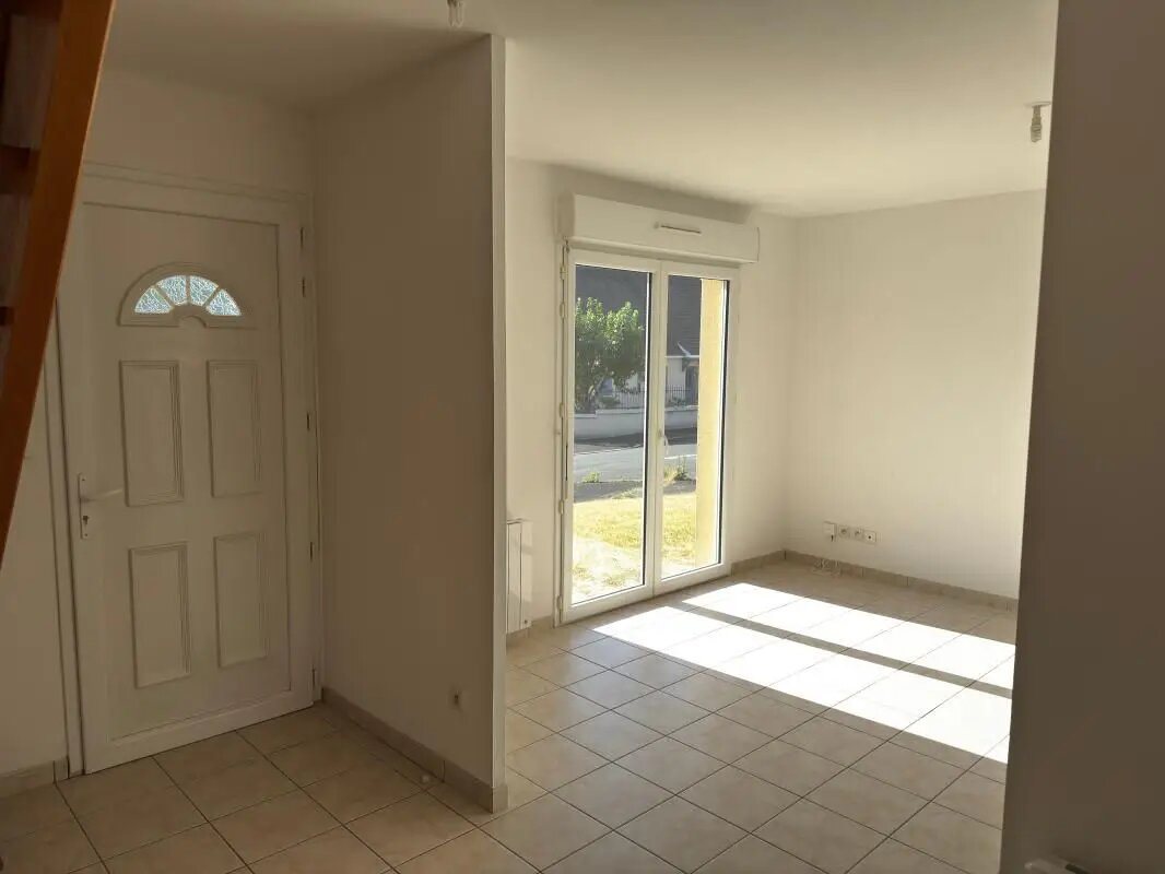 Maison à louer, 82m², Bléré