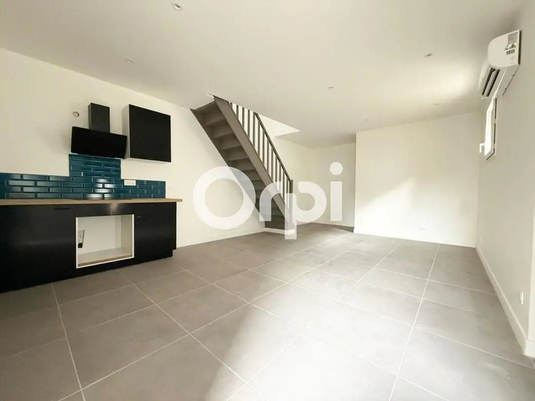 Maison à louer, 80m², Belleu