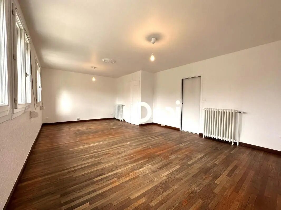 Maison à louer, 77m², Belleu