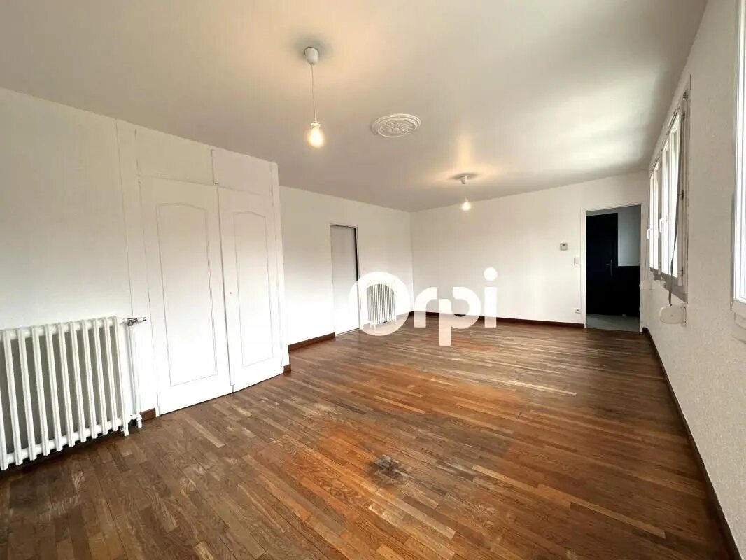 Maison à louer, 77m², Belleu