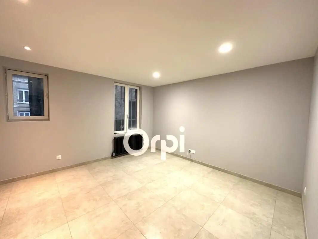 Appartement à louer, 19m², Oulchy-le-Château
