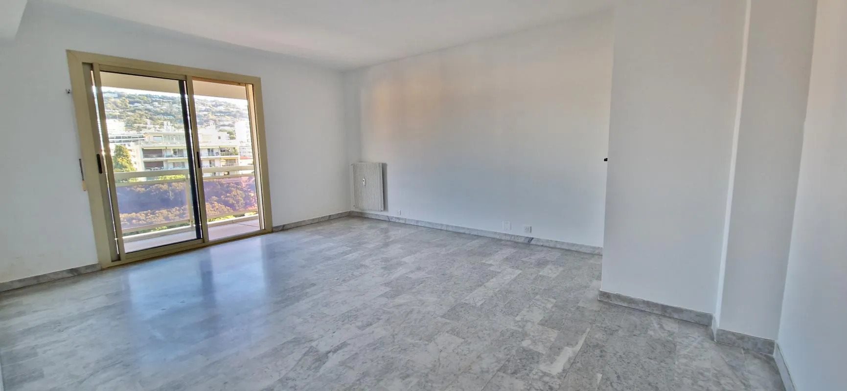 Appartement à louer, 77m², Cannes