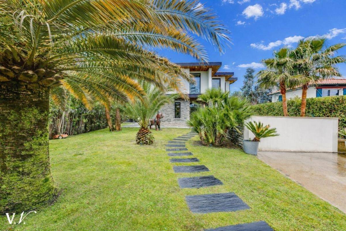 Maison à vendre, 365m², Anglet