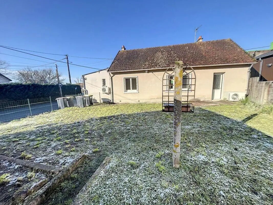 Maison à louer, 58m², Gièvres